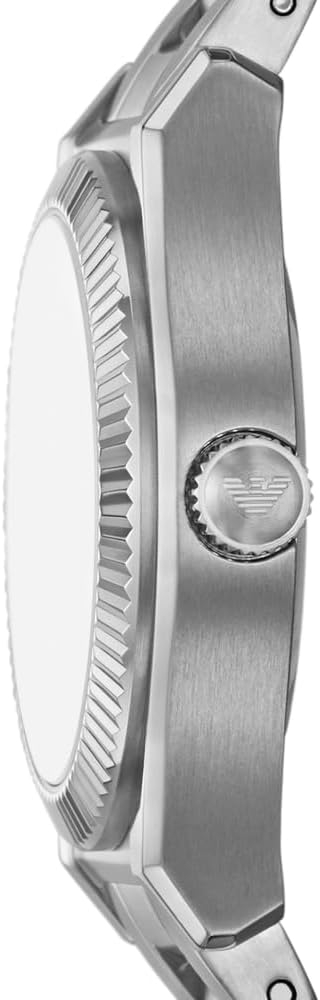 Emporio Armani Horloge Voor Dames, Driehandig Quartz uurwerk en 32mm kastmaat met roestvrij stalen, lederen of siliconen band