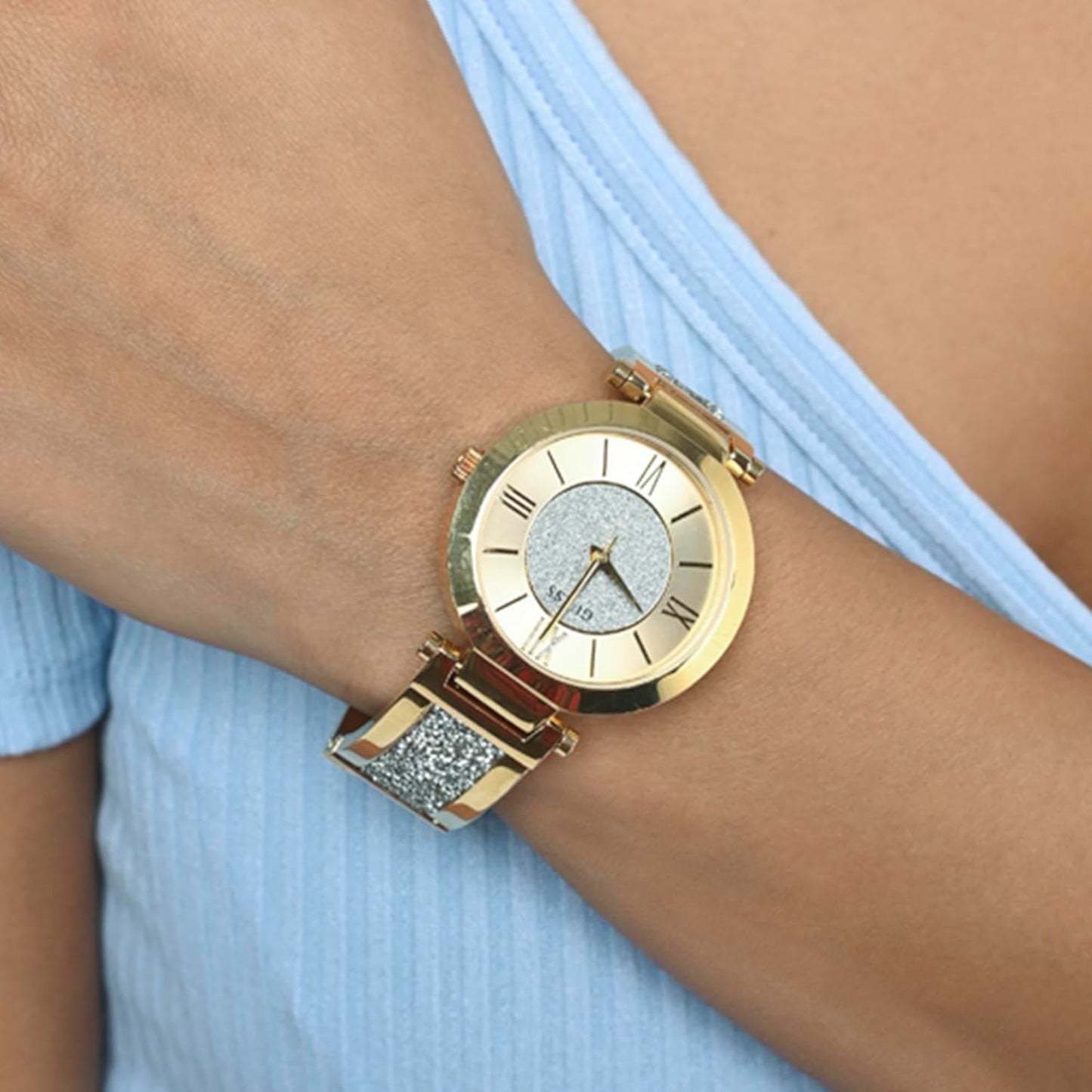 Guess Analoog kwartshorloge voor dames met roestvrij stalen armband W1288L2, goud, Eén maat, dagelijks gebruik