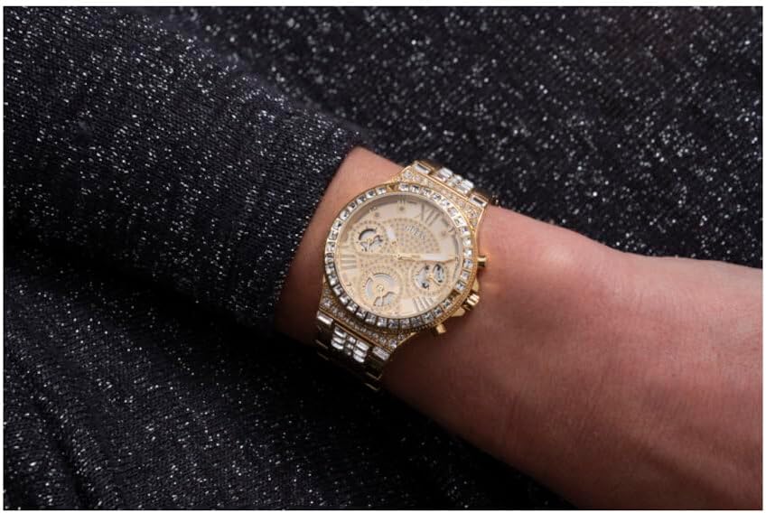GUESS Dames sport multifunctionele Glitz met kristallen 36 mm horloge - roze wijzerplaat rose goudkleurige roestvrijstalen kast en armband