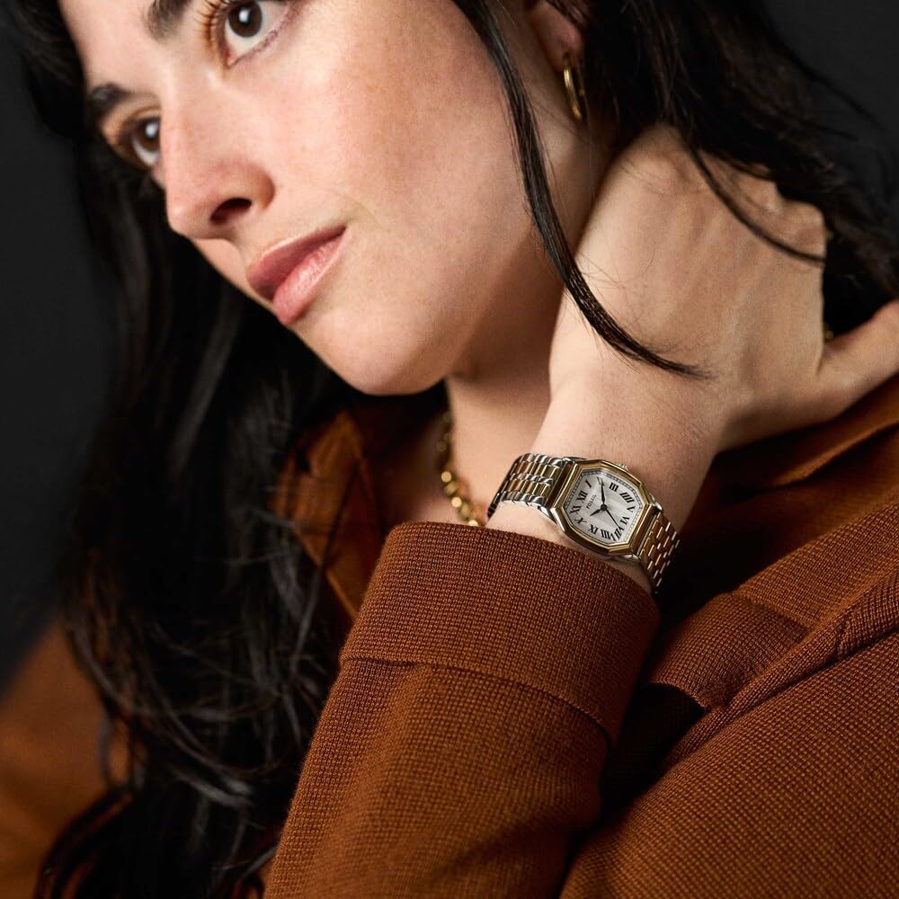 Fossil Harlow Horloge voor Dames, Quartz uurwerk met Roestvrijstalen of Leren Band,