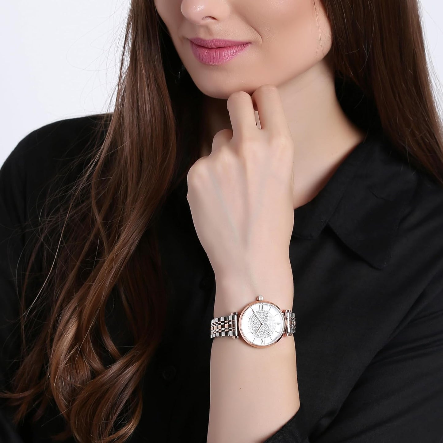 Emporio Armani Dameshorloge, kwartsuurwerk met twee wijzers en 32 mm behuizing met roestvrij staal, leren of siliconen armband